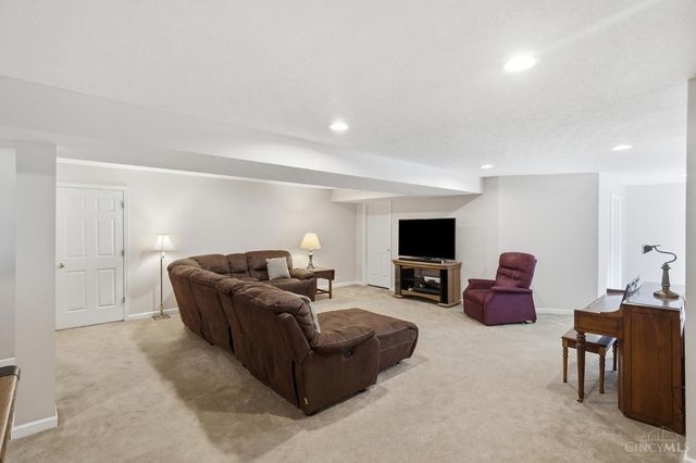 1126 Hayward Circle, Miami Twp, OH 45150