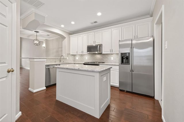 2330 Everest Way, Houston, TX 77339