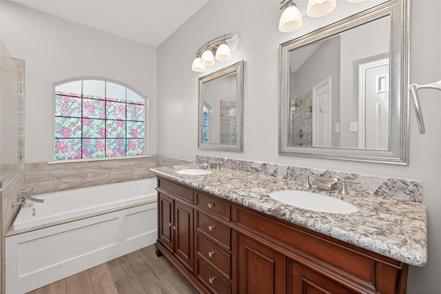 2330 Everest Way, Houston, TX 77339