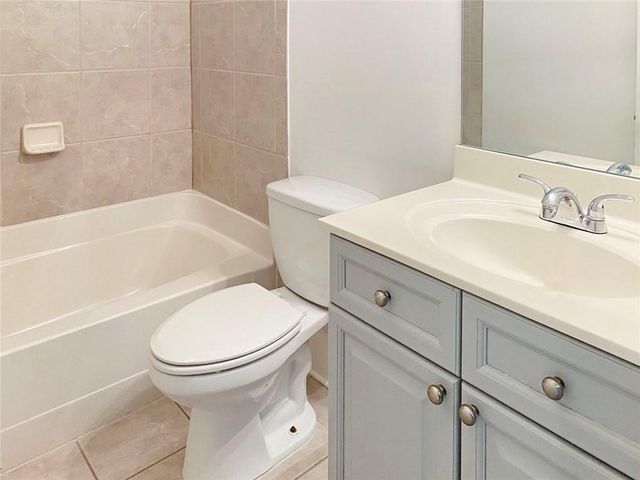 2838 Crescent Park Lane 9, Atlanta, GA 30339