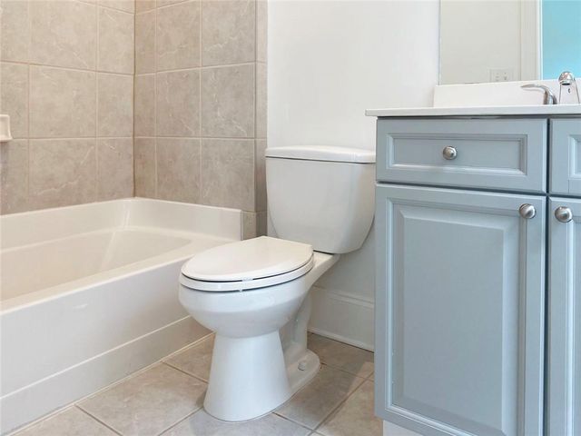 2838 Crescent Park Lane 9, Atlanta, GA 30339