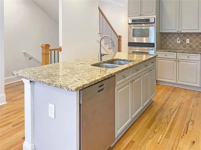 2838 Crescent Park Lane 9, Atlanta, GA 30339