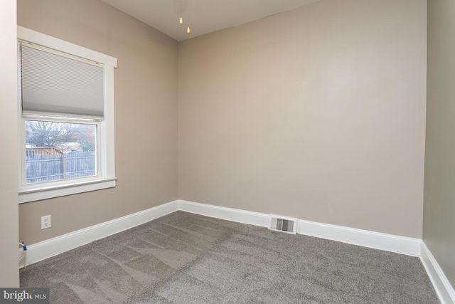 7324 SCHOOL LN, Dundalk, MD 21222