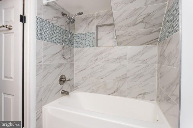 7324 SCHOOL LN, Dundalk, MD 21222