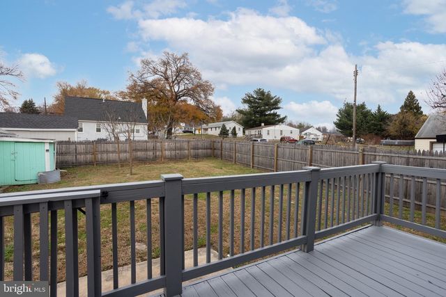 7324 SCHOOL LN, Dundalk, MD 21222