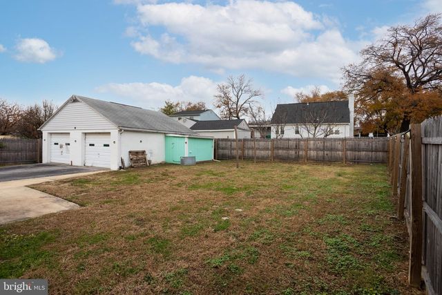 7324 SCHOOL LN, Dundalk, MD 21222