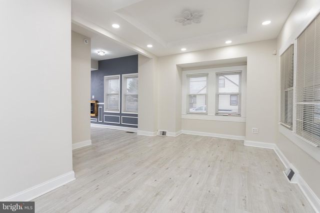 7324 SCHOOL LN, Dundalk, MD 21222