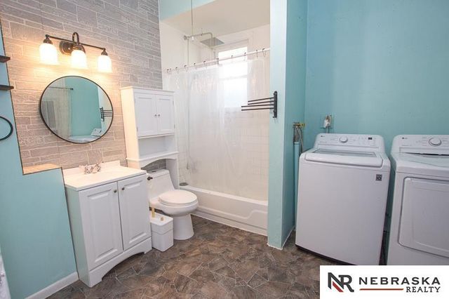 715 W Q Street, Lincoln, NE 68528