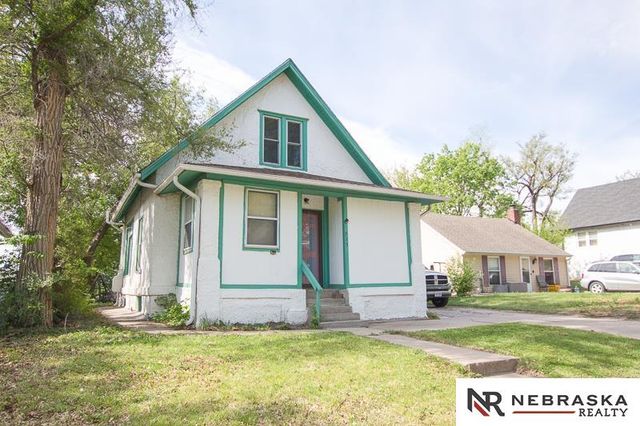715 W Q Street, Lincoln, NE 68528