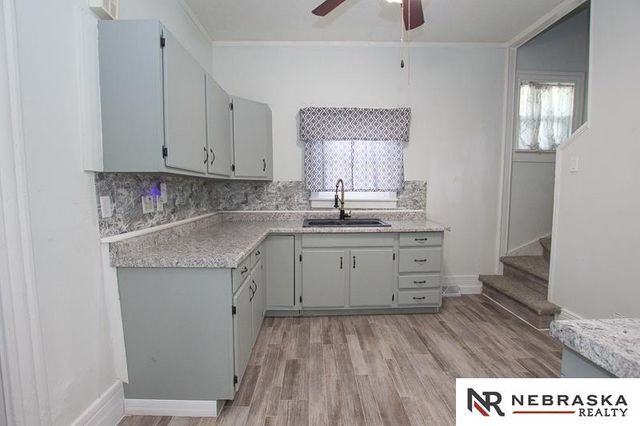 715 W Q Street, Lincoln, NE 68528