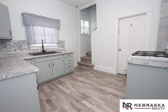 715 W Q Street, Lincoln, NE 68528
