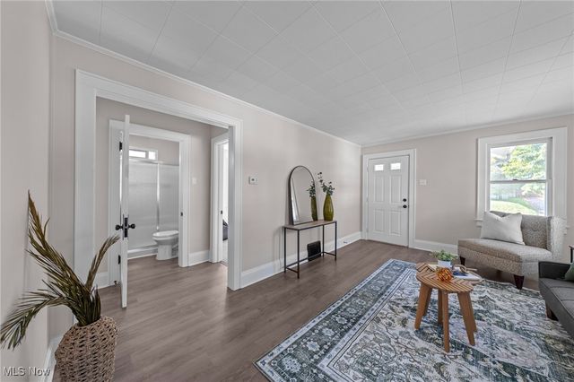 787 Ravenswood Street, Akron, OH 44306