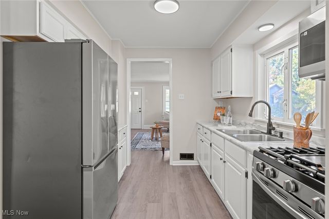 787 Ravenswood Street, Akron, OH 44306