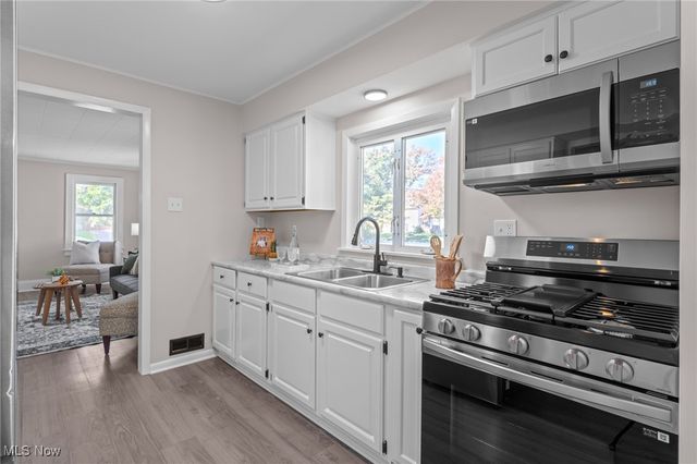 787 Ravenswood Street, Akron, OH 44306