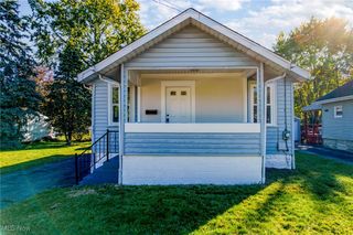 787 Ravenswood Street, Akron, OH 44306