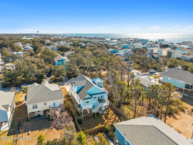 111 SE 41st Street, Oak Island, NC 28465