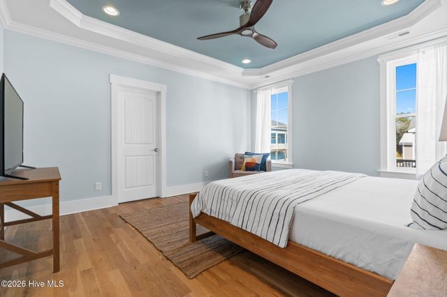 111 SE 41st Street, Oak Island, NC 28465