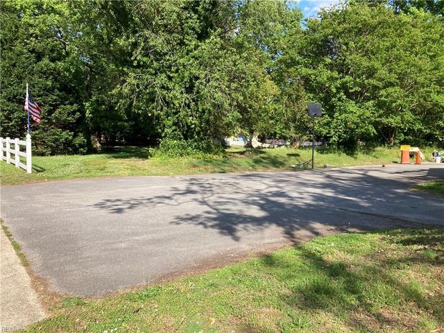 4245 Taylor RD, Chesapeake, VA 23321