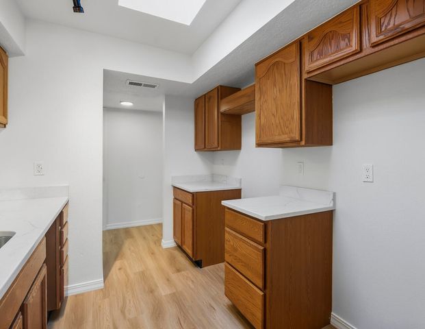32 Calle Playa Del Sol NE, Albuquerque, NM 87109