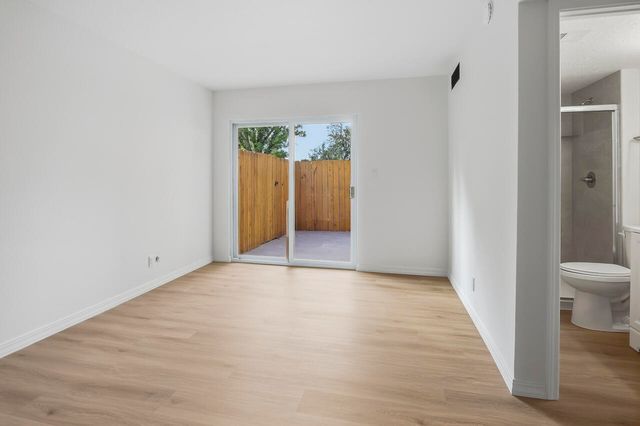 32 Calle Playa Del Sol NE, Albuquerque, NM 87109