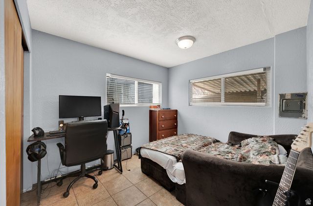 190 E NIMUE CIR, North Salt Lake, UT 84054