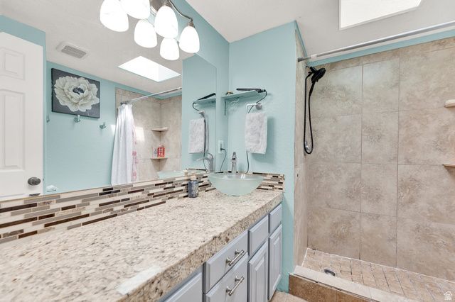 190 E NIMUE CIR, North Salt Lake, UT 84054