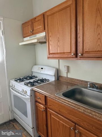 1323 W LOUDON ST, Philadelphia, PA 19141