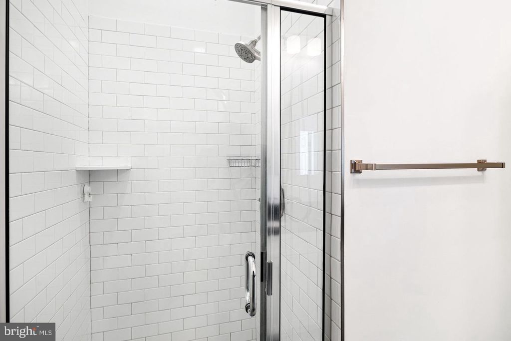 2722 W MASTER ST, PHILADELPHIA, PA 19121 — photo 4