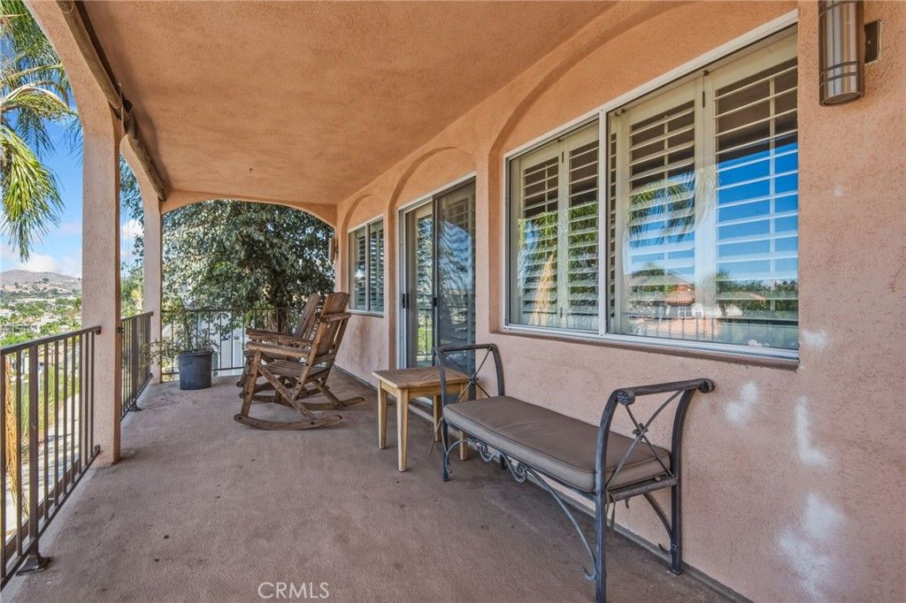 31393 Emperor Drive, Canyon Lake, CA 92587 — photo 4