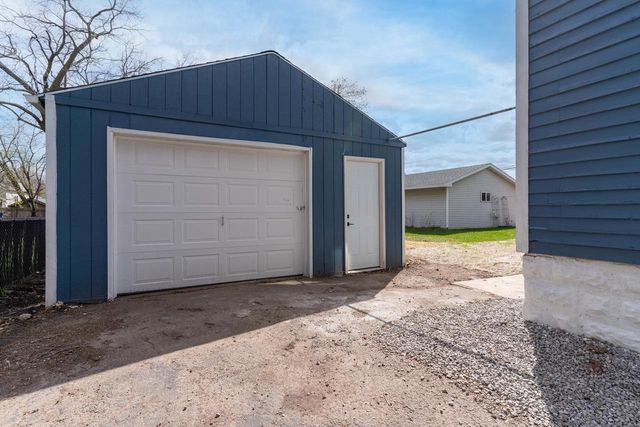 29 TENNESSEE AVENUE, Oshkosh, WI 54901