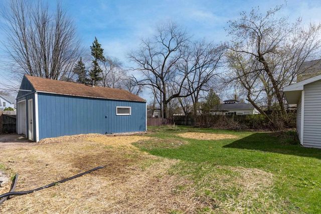29 TENNESSEE AVENUE, Oshkosh, WI 54901