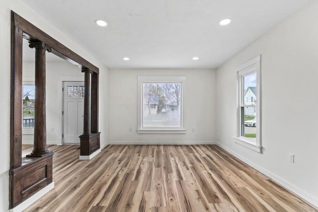 29 TENNESSEE AVENUE, Oshkosh, WI 54901