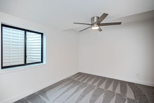 1010 NE 59th Court, Ankeny, IA 50021