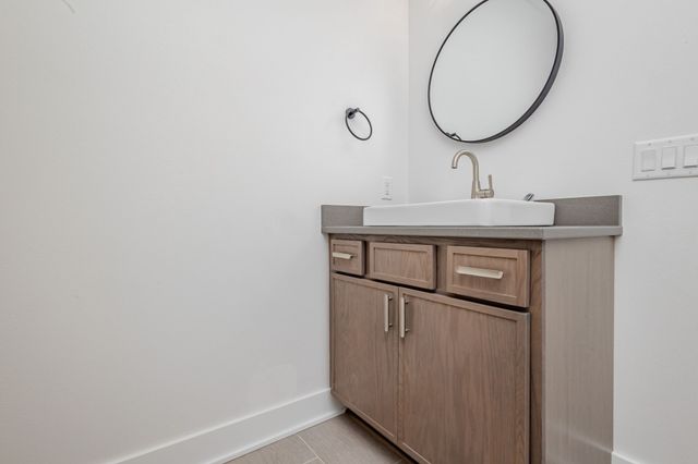 1010 NE 59th Court, Ankeny, IA 50021