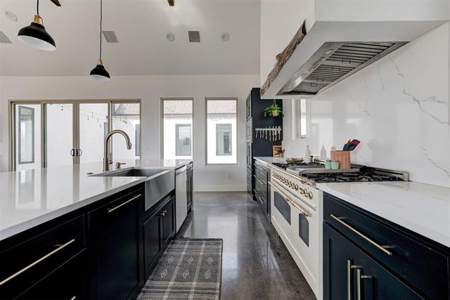 11800 SW 114th Circle, Mustang, OK 73064