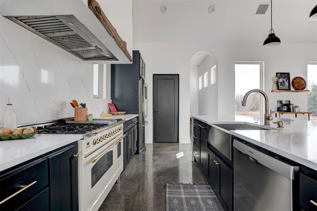 11800 SW 114th Circle, Mustang, OK 73064