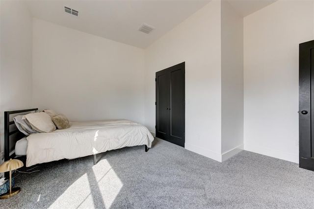 11800 SW 114th Circle, Mustang, OK 73064