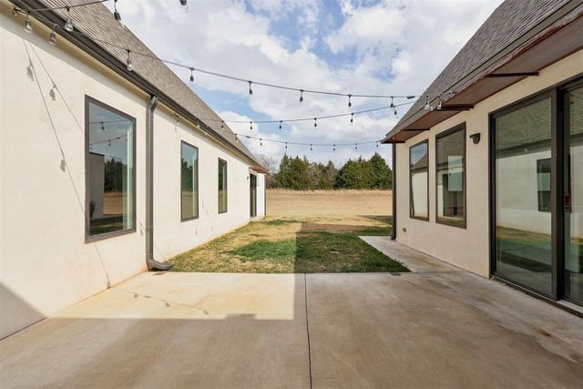 11800 SW 114th Circle, Mustang, OK 73064