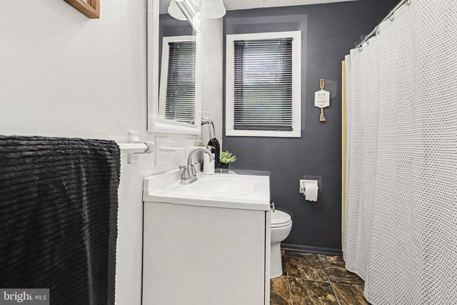 605 OLD GROVE ROAD, Mechanicsburg, PA 17055