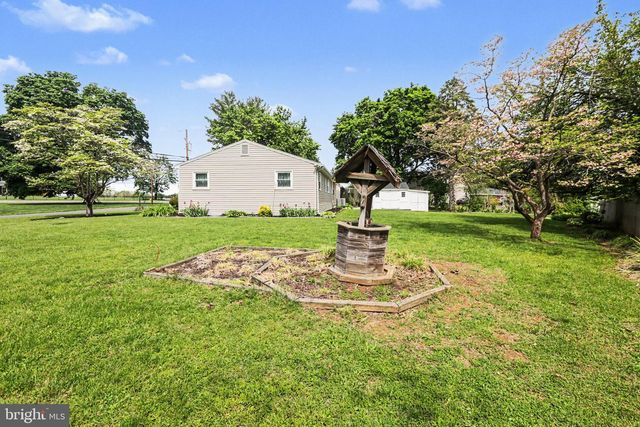 605 OLD GROVE ROAD, Mechanicsburg, PA 17055