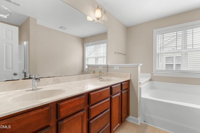 2007 Fieldhouse Avenue, Raleigh, NC 27603