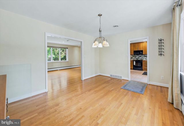 516 RUXTON DR, Wilmington, DE 19809