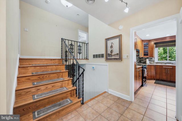 516 RUXTON DR, Wilmington, DE 19809