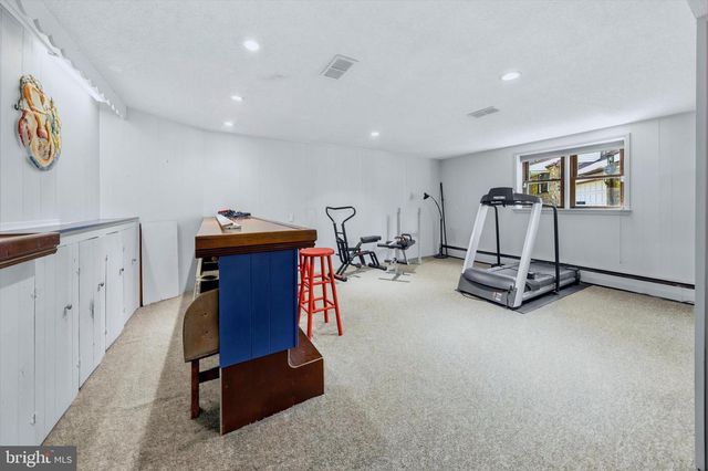516 RUXTON DR, Wilmington, DE 19809