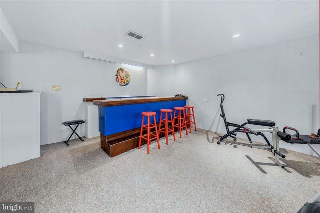 516 RUXTON DR, Wilmington, DE 19809