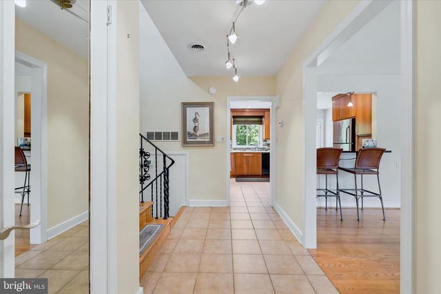 516 RUXTON DR, Wilmington, DE 19809