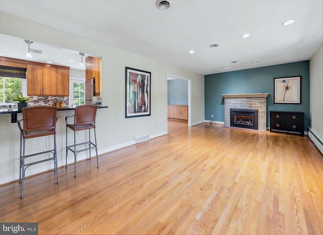 516 RUXTON DR, Wilmington, DE 19809