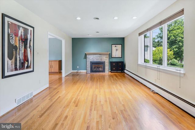 516 RUXTON DR, Wilmington, DE 19809