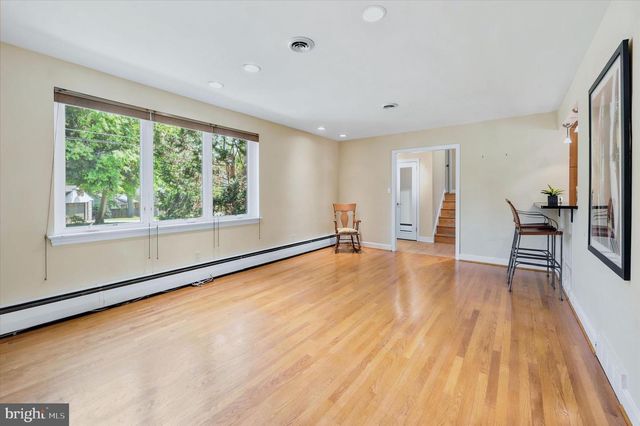 516 RUXTON DR, Wilmington, DE 19809