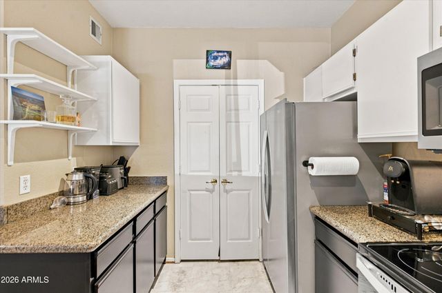 5345 E VAN BUREN Street 161, Phoenix, AZ 85008